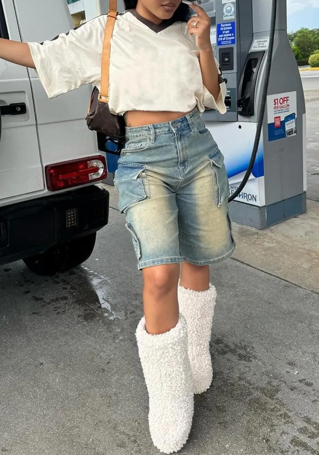 LETSVDO Women's Cargo Jean Shorts High Waisted Straight Leg Bermuda Casual Baggy Long Denim Shorts with Pockets