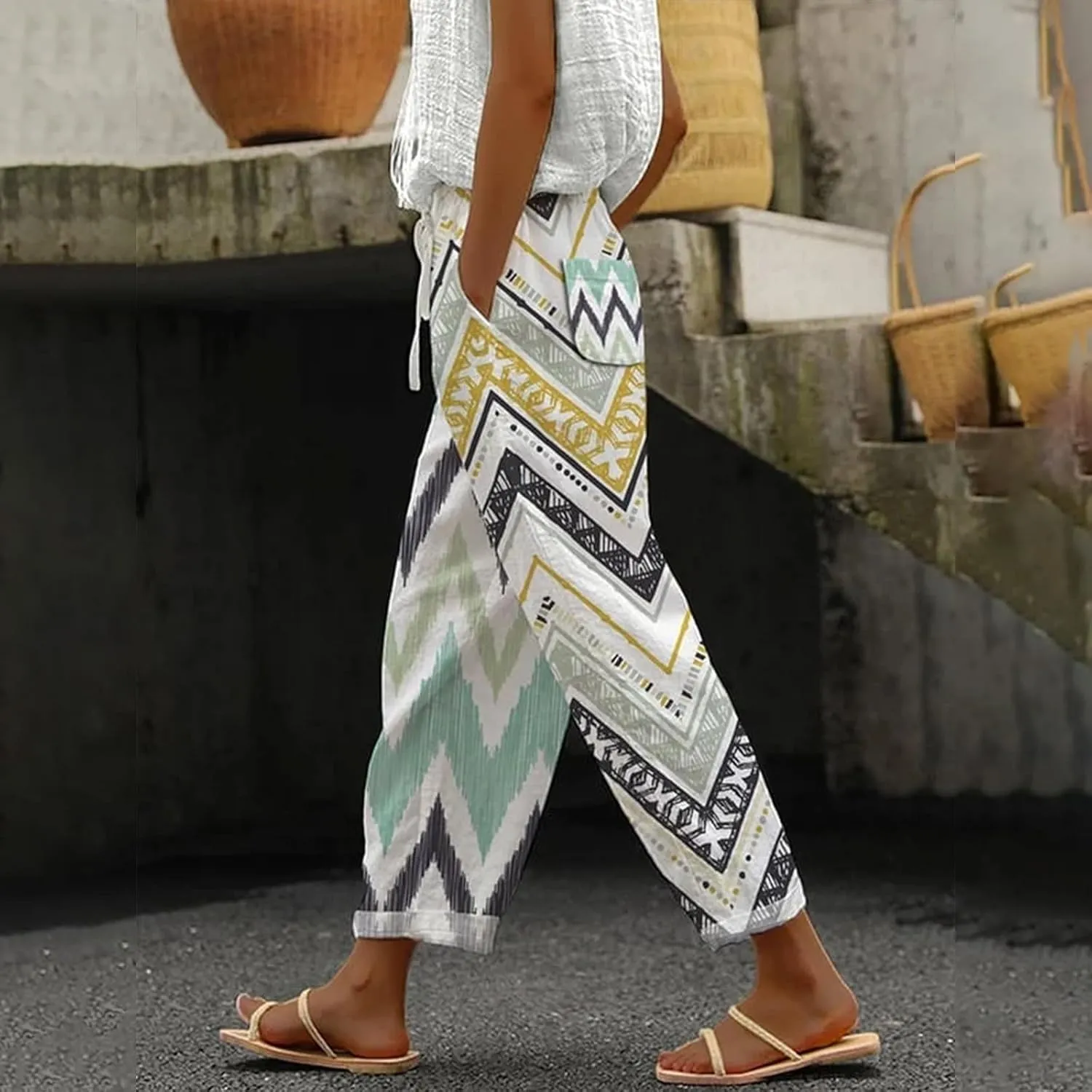 Linen Capris for Women Elastic Waisted Drawstring Capri Pants with Pockets Boho Floral Casual Summer Cropped Pants