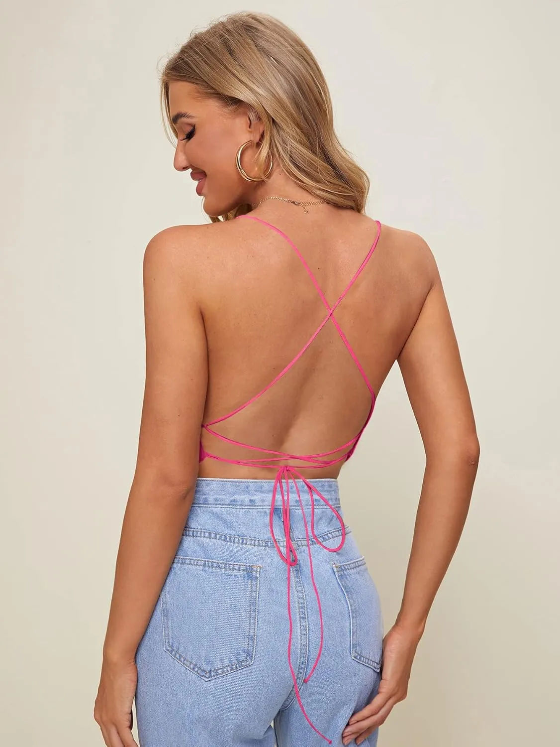 Verdusa Women's Criss Cross Backless Strappy Asymmetrical Hem Crop Cami Top