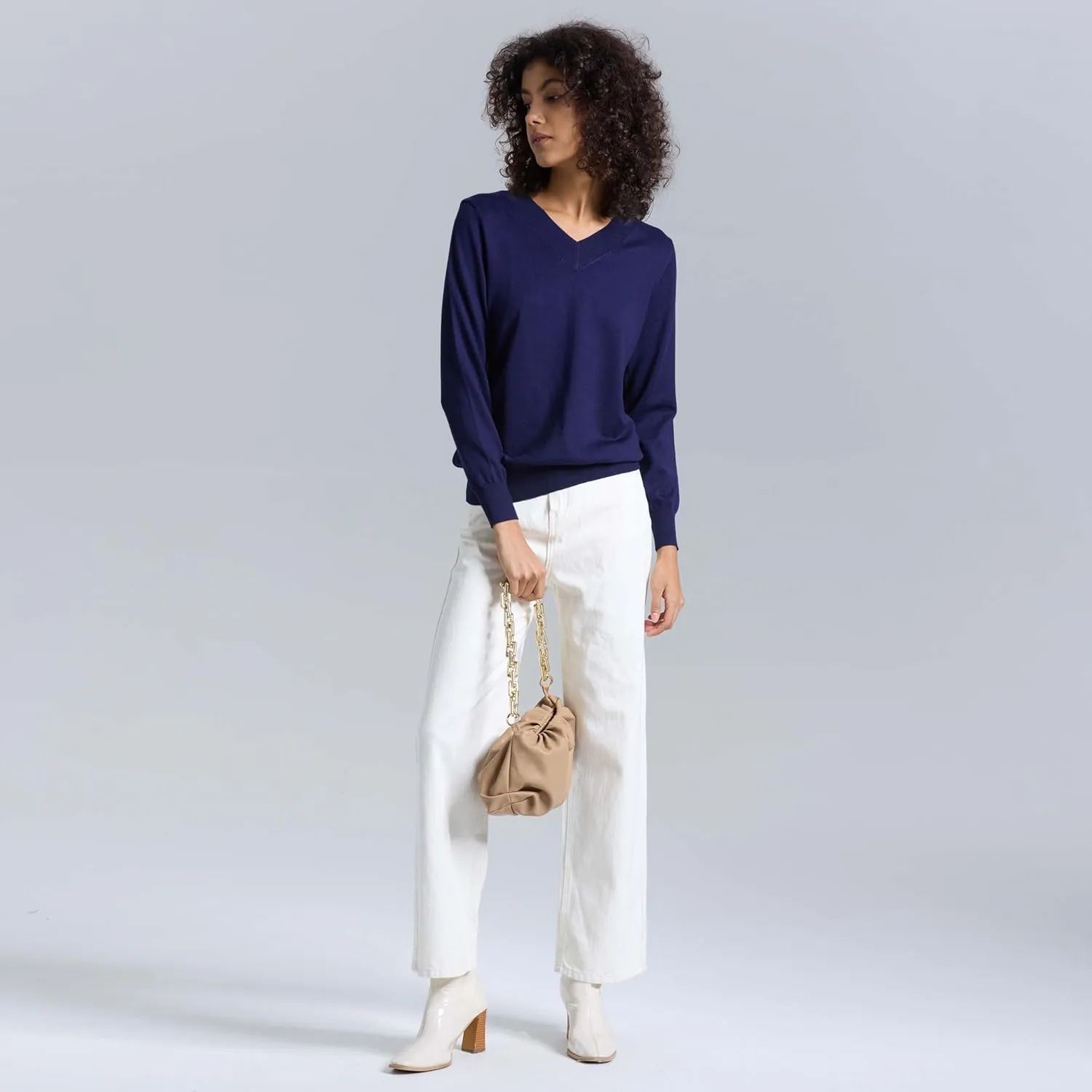 Women's Long-Sleeve Pullover Lightweight Soft V-Neck Casual Sweater Top