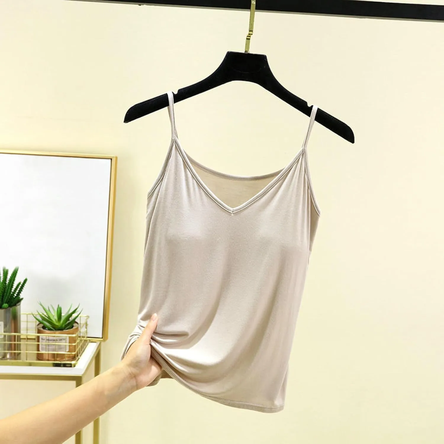Womens Summer Camisole with Built in Bra Sleeveless Spaghetti Strap Basic Tank Tops 2025 Summer Workout Yoga Clothes